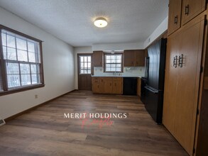 1421 S Haden Ct in Independence, MO - Building Photo - Building Photo