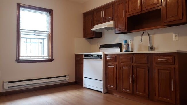 52-54-54 Harrison Ave