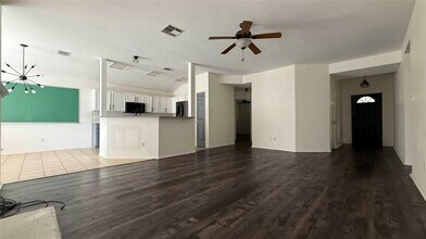 3819 Eagles Nest St in Round Rock, TX - Building Photo - Building Photo