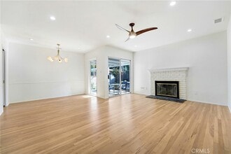 2006 180th Pl, Unit 7 in Torrance, CA - Building Photo - Building Photo