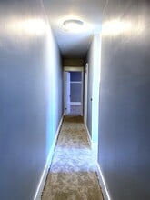 916 W 9th St, Unit West in Erie, PA - Building Photo - Building Photo