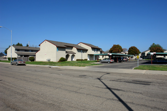 Lompoc Gardens in Lompoc, CA - Building Photo - Building Photo