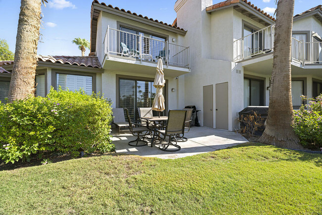 79773 Olympia Fields in La Quinta, CA - Foto de edificio - Building Photo