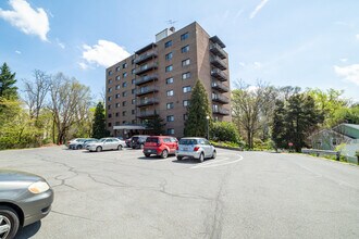 Thayer Towers Condominiums in Silver Spring, MD - Building Photo - Building Photo