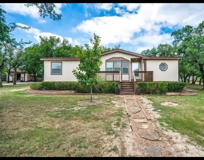 9455 Tranquil Acres Rd in Fort Worth, TX - Building Photo - Building Photo