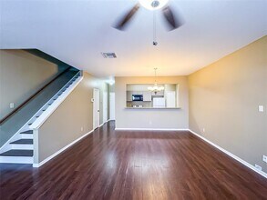 2902 Holly Hall St in Houston, TX - Building Photo - Building Photo