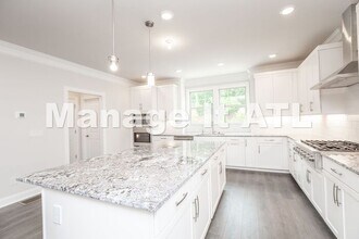 3163 Clairebrooke Ave in Chamblee, GA - Building Photo - Building Photo