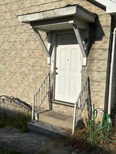 537 Clinton Ave, Unit Clinton B in Morgantown, WV - Foto de edificio - Building Photo