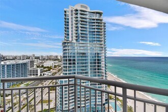 17375 Collins Ave in Sunny Isles Beach, FL - Building Photo - Building Photo