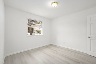 1710 Stanton St in Alameda, CA - Building Photo - Building Photo