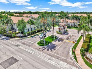 10350 NW 30th Terrace in Doral, FL - Building Photo - Building Photo