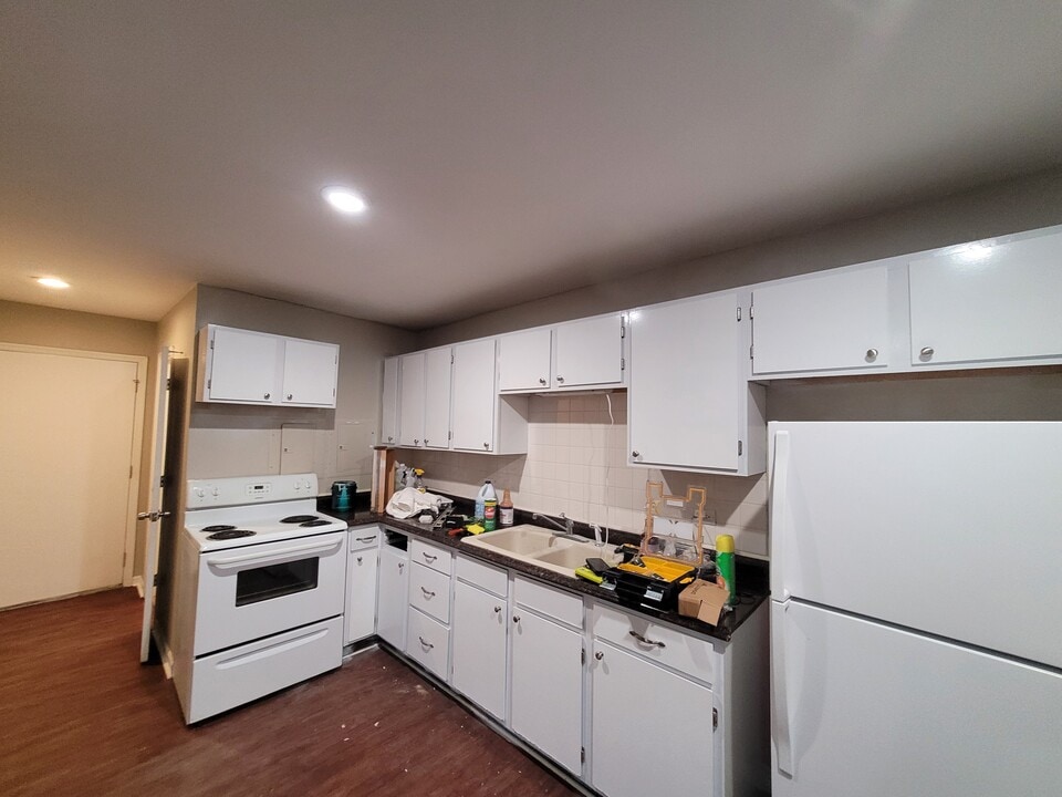 1007 N Fairfield Rd in Round Lake Beach, IL - Foto de edificio