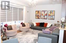 2530 Longridge Crescent in Oakville, ON - Building Photo - Building Photo