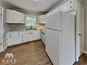1156 N Parkwood Dr in Forest Park, GA - Building Photo - Building Photo
