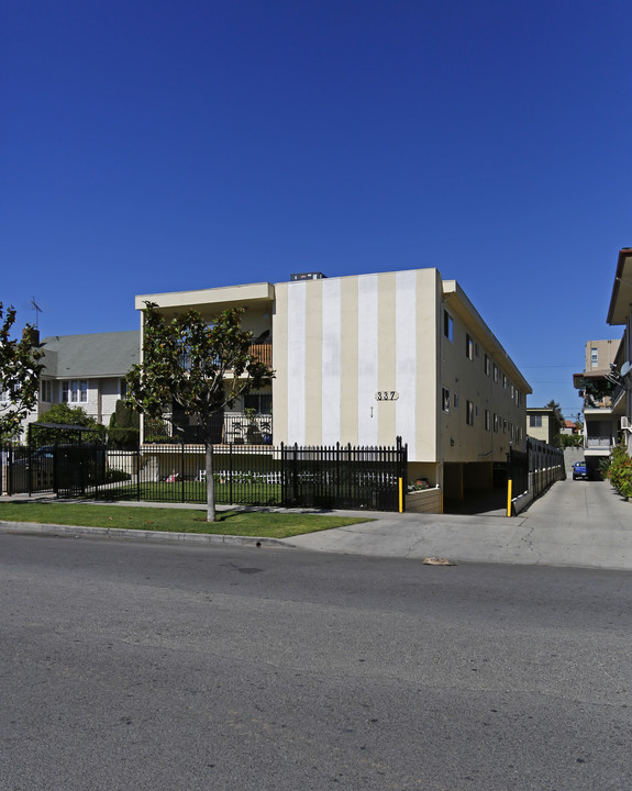 337 S Serrano Ave in Los Angeles, CA - Building Photo