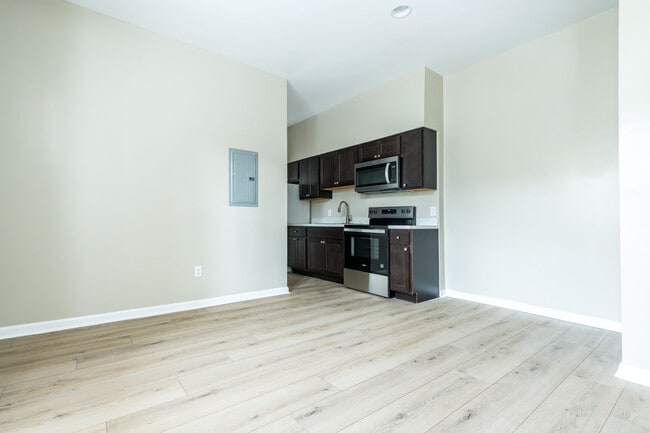 4819 Old York Rd, Unit A1 in Philadelphia, PA - Foto de edificio - Building Photo