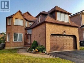 274 Oxbow Crescent in Mississauga, ON - Building Photo