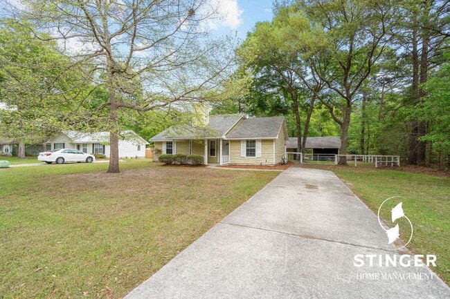 12 Robin Way in Beaufort, SC - Building Photo - Building Photo