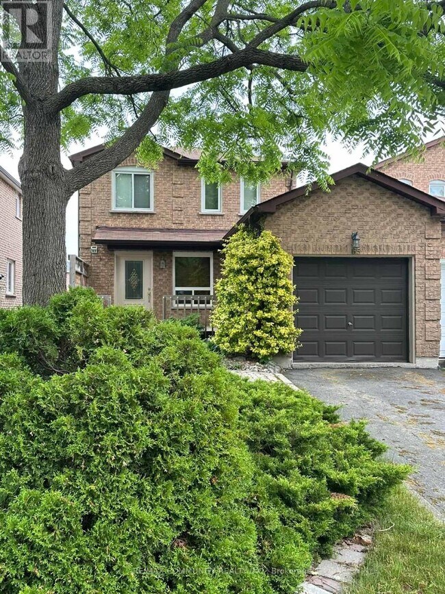 65 Hewitt Crescent in Ajax, ON - Building Photo - Building Photo