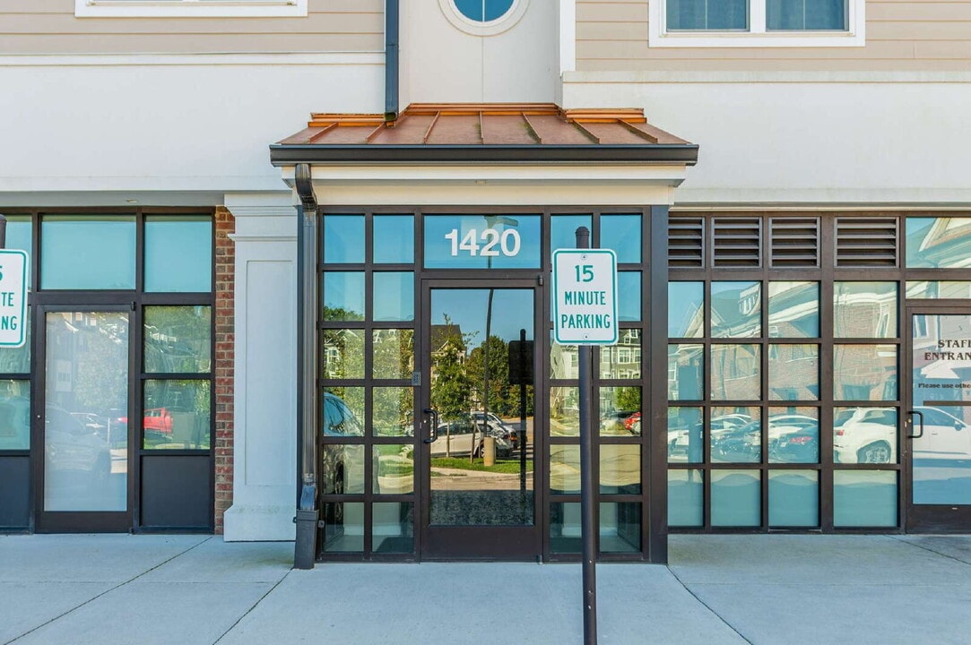 1420 Ewing Pk Lp in Midlothian, VA - Building Photo