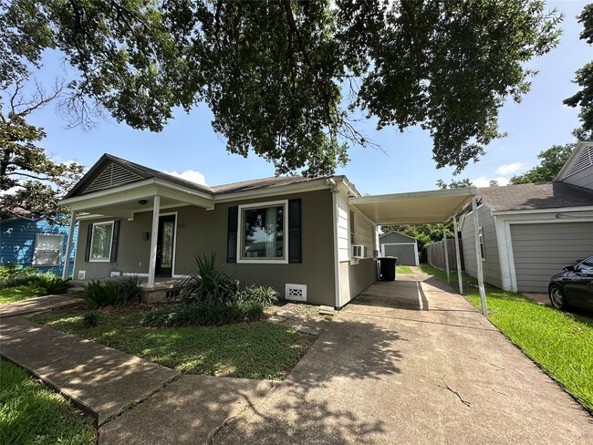 property at 3809 Wentworth St