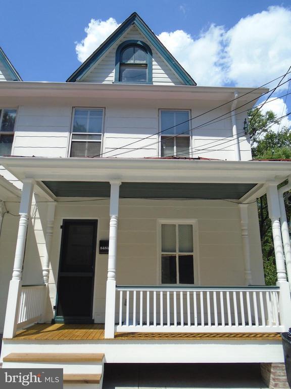 8484 Main St