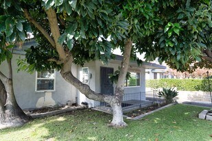 5109 Larry Ave in Baldwin Park, CA - Building Photo