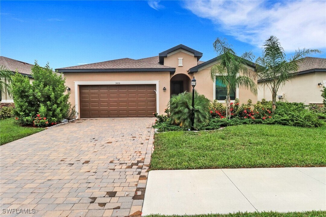 3426 Menores Wy in Ft. Myers, FL - Building Photo