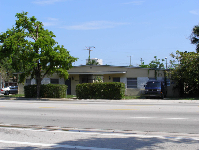 2900 W Flagler St in Miami, FL - Foto de edificio - Building Photo