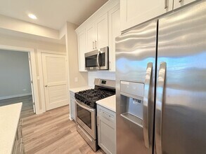 3607 W Ainslie St in Chicago, IL - Building Photo - Building Photo