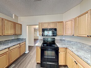 2712 Taylor Hill Dr in Jacksonville, FL - Building Photo - Building Photo