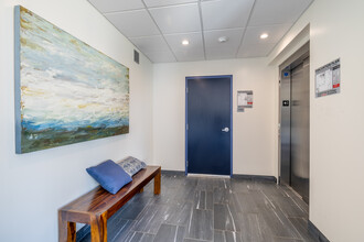 Commerce Villas Apartments in Tujunga, CA - Building Photo - Lobby