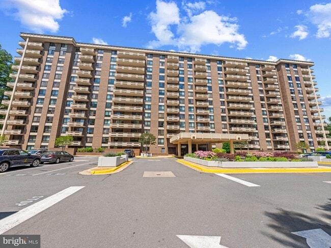 property at 1808 Old Meadow Rd