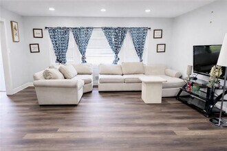 3749 Pin Oak Cir in Doraville, GA - Building Photo - Building Photo