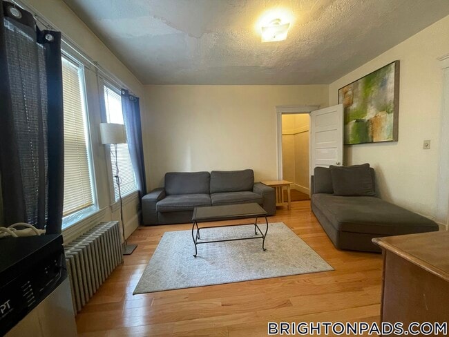 62 Union St, Unit 1 in Boston, MA - Building Photo - Building Photo