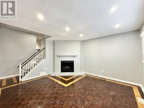 94 Reed Dr in Ajax, ON - Building Photo - Building Photo