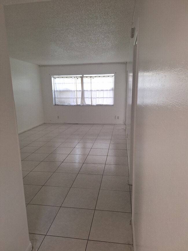 property at 5061 W Oakland Park Blvd