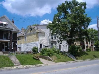 3217 Gilbert Ave in Cincinnati, OH - Foto de edificio