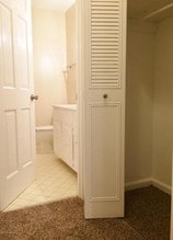 509 Highwood Dr, Unit 509 in Louisville, KY - Foto de edificio - Building Photo