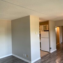 411 Ellerdale St in Saint John, NB - Building Photo