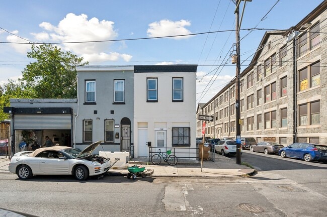2548 N 27th St, Unit 2