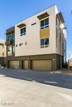 4152 Yucca Bloom St in Las Vegas, NV - Building Photo - Building Photo