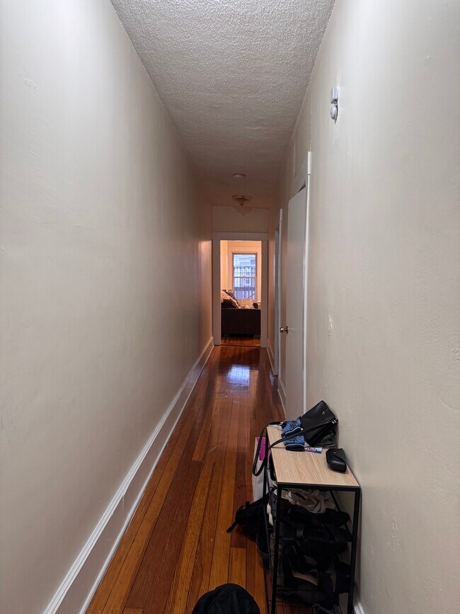 132 1/2 Oxford St, Unit 12