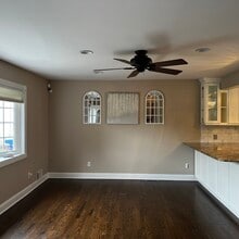 122 Village Cir E in Paramus, NJ - Building Photo - Building Photo