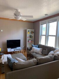 2524 NE Jackson St photo'