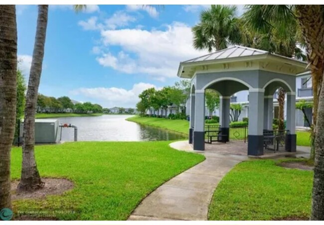 3606 NW 13th St in Lauderhill, FL - Building Photo - Building Photo