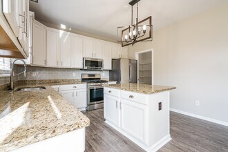 165 Butternut Pass in Commercial Point, OH - Building Photo - Building Photo