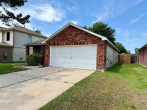 8810 Ancient Willow Dr in Tomball, TX - Building Photo - Building Photo
