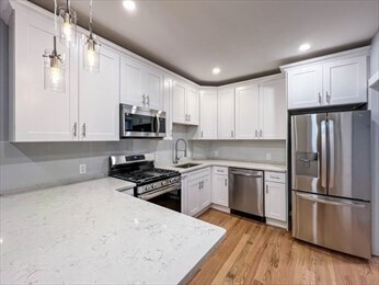 22-24-24 Shelby St in Boston, MA - Building Photo - Building Photo