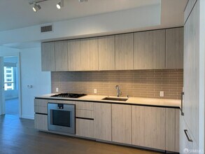 110 Channel St in San Francisco, CA - Building Photo - Building Photo